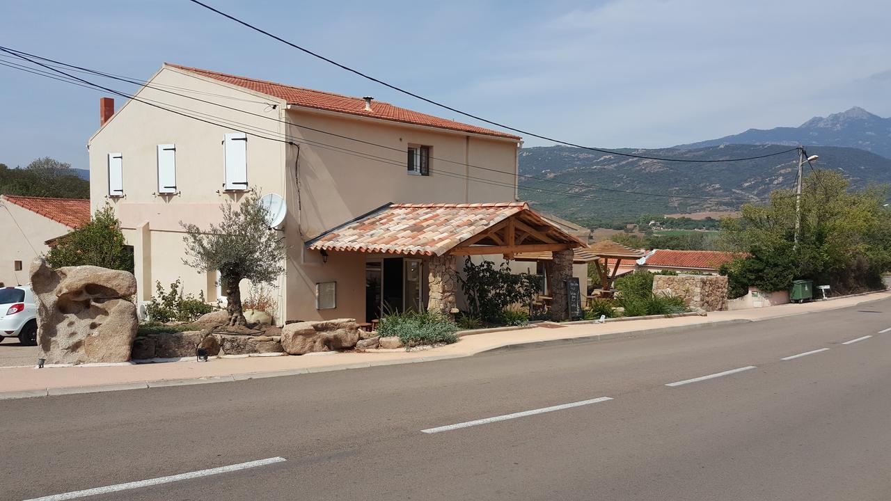 Macchie E Fiori Hotell Pianottoli-Caldarello  Exteriör bild
