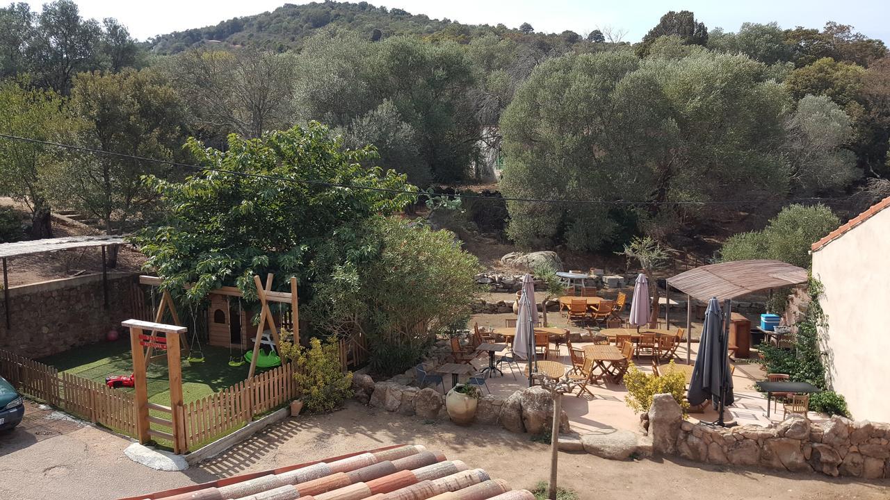 Macchie E Fiori Hotell Pianottoli-Caldarello  Exteriör bild